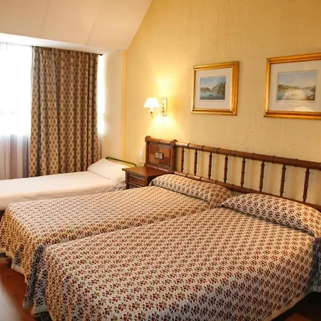 Hosteria El Tozal Отель