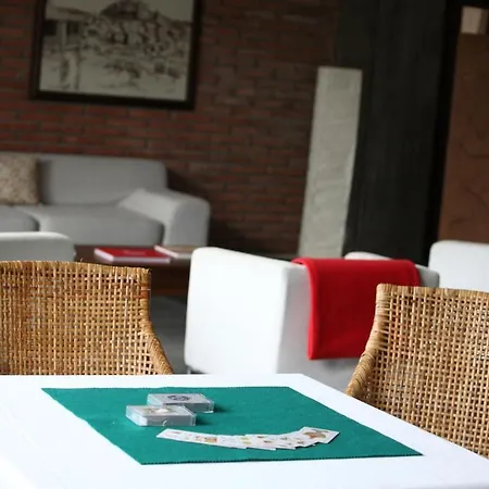 Hosteria El Tozal Hotel